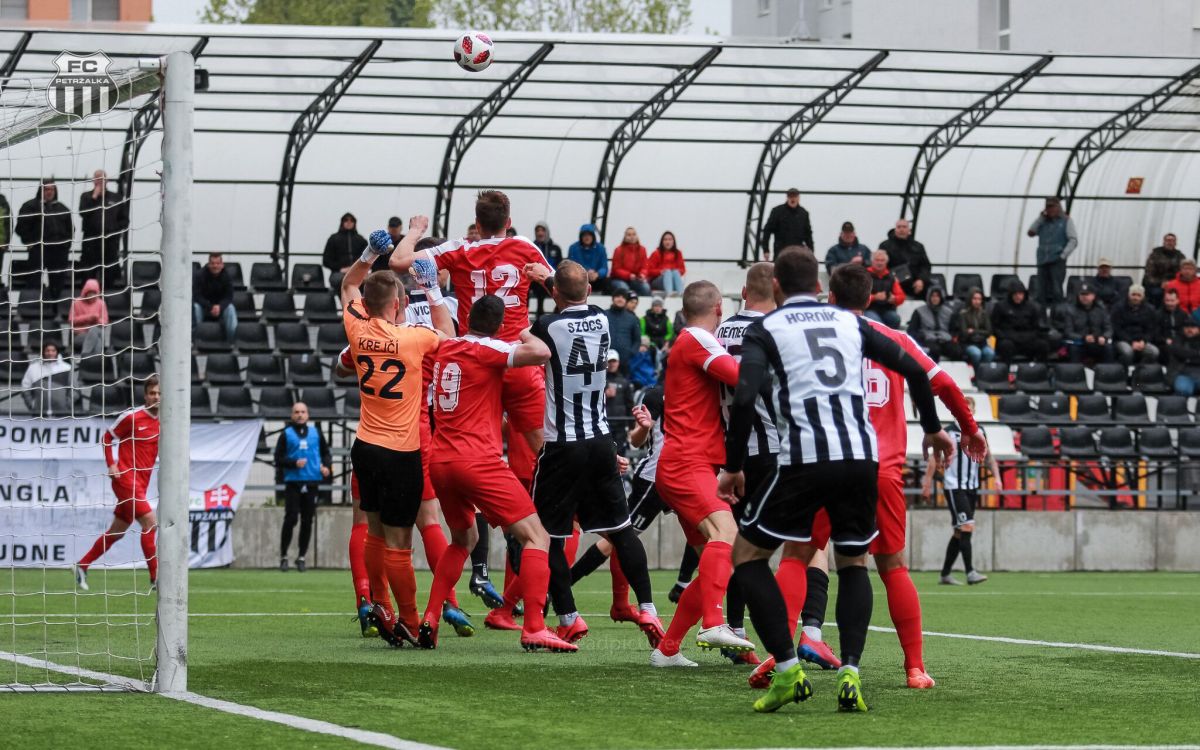 Séria neporaziteľnosti sa zastavila, podľahli sme Petržalke