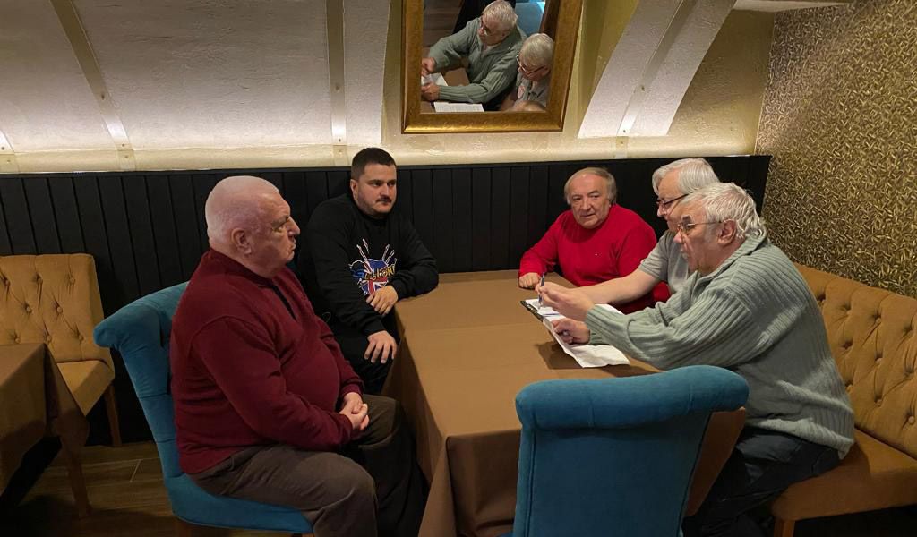 Pohľad na účastníkov dnešného rokovania. Sprava sedia Jozef Ivan, Jaroslav Šiška, Milam Smädo, Peter Krnáč a Jozef Mazár
Foto: Janka Skubeničová