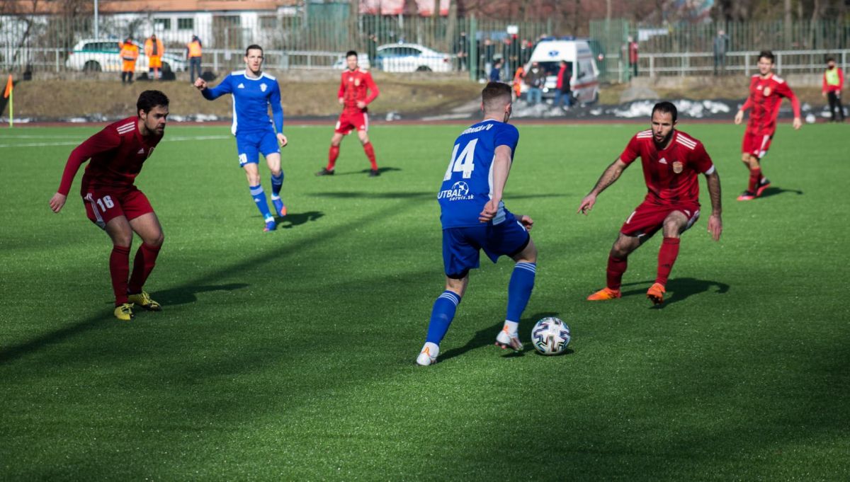 zo zápasu na Štiavničkách s Dubnicou (Samuel Sabo)